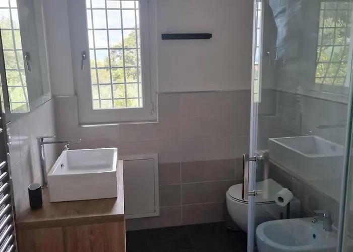 Con Giardino Βίλα Γένοβα